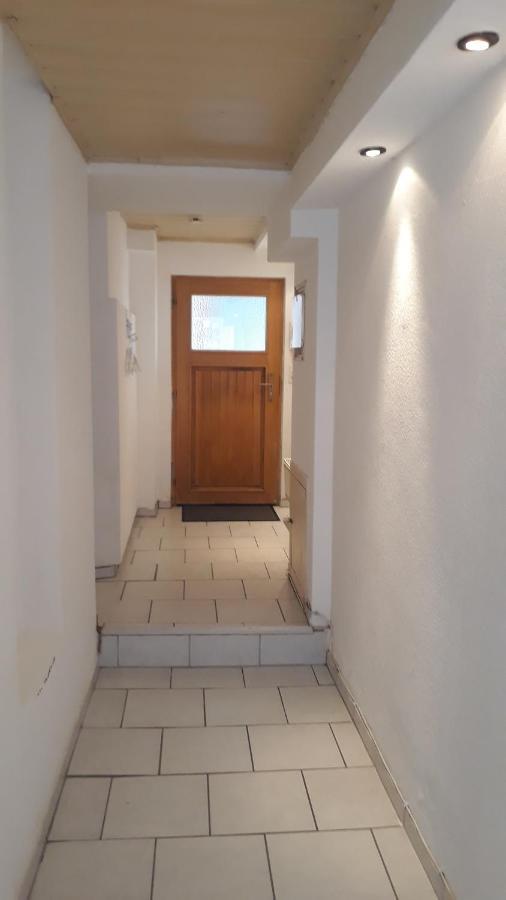 Roter Backstein Apartment 1 Mainz Kültér fotó